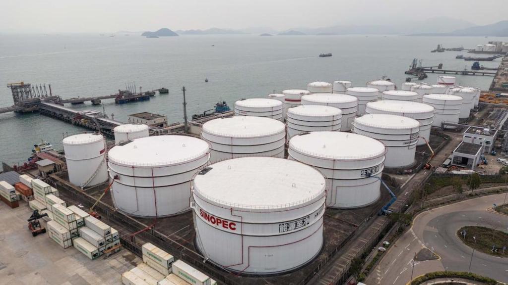 China busca depender mucho menos del petróleo.