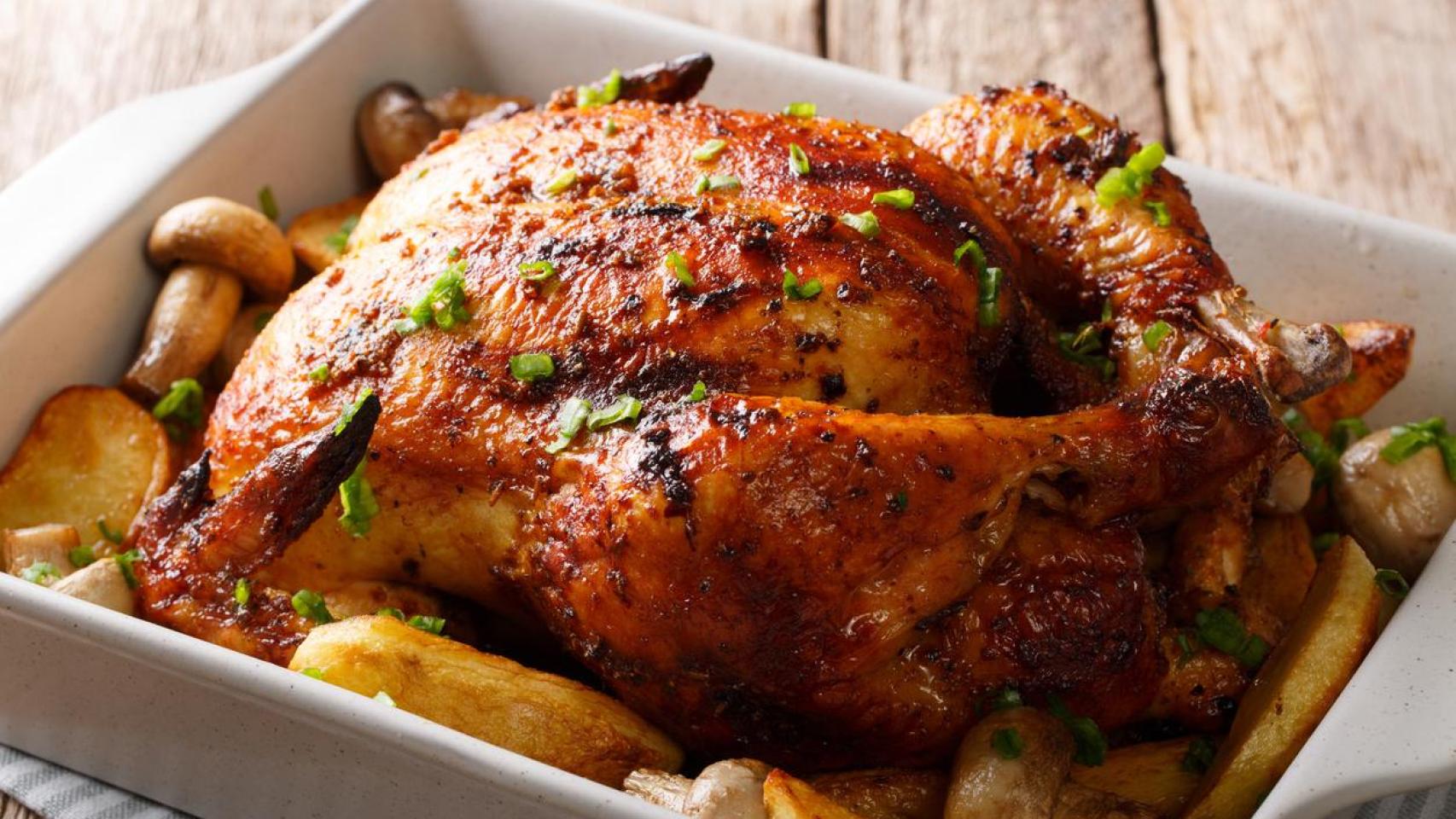 Un pollo al horno.