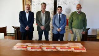Presentación de la cata magistral de Pedro Ballesteros. Foto: Diputación de Toledo.