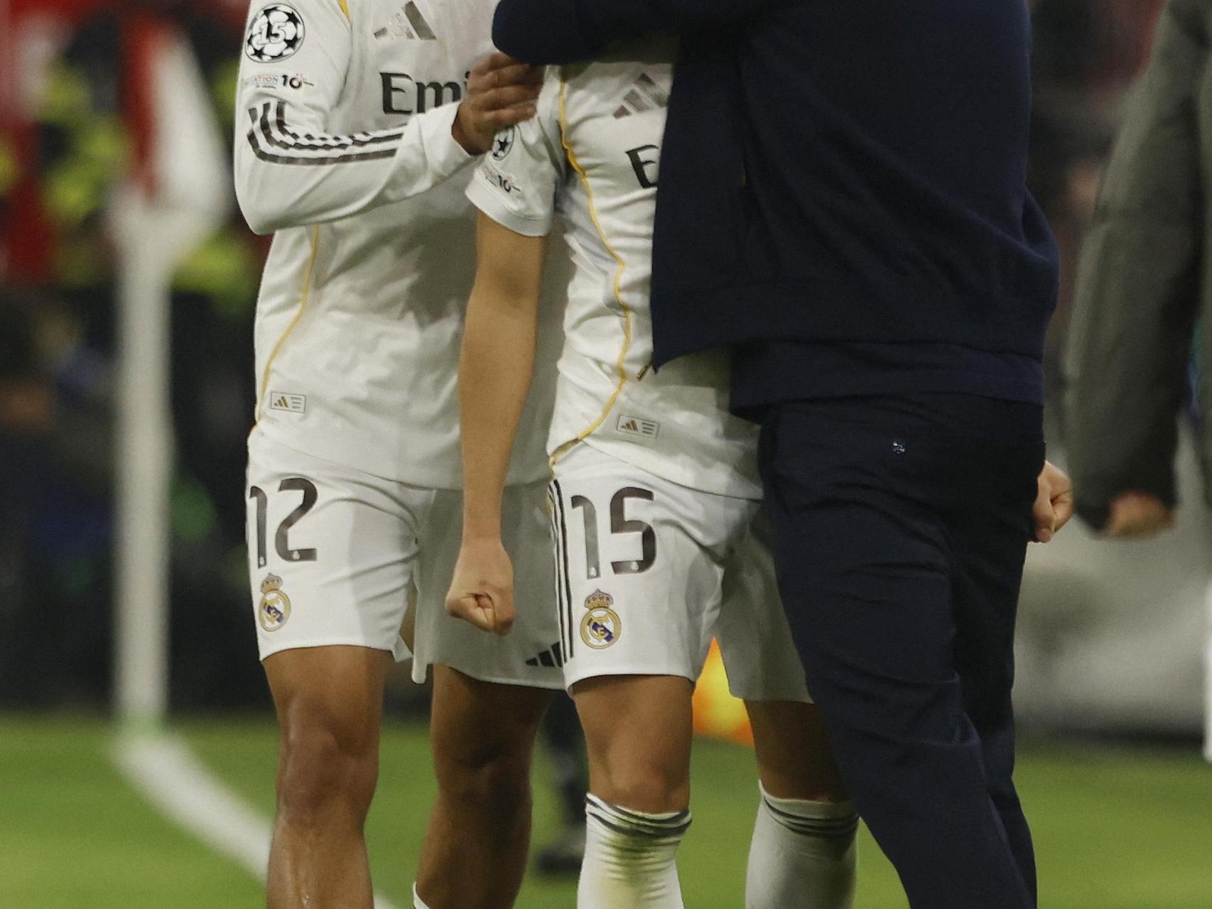 Arda Guller celebrando con Arbeloa.
