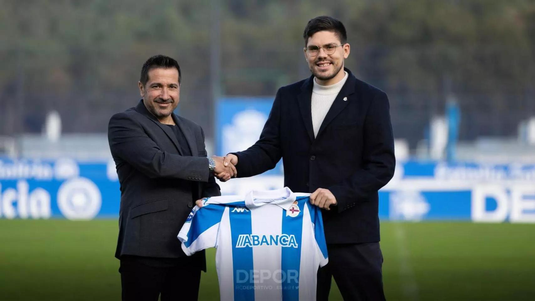 Fran Alonso, junto a Kevin Cabado, en su presentación.