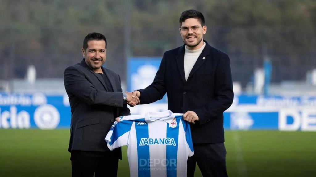 Fran Alonso, junto a Kevin Cabado, en su presentación.