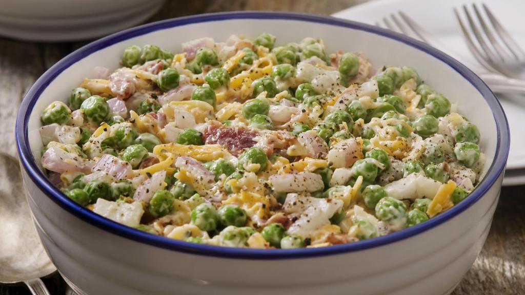 Una cremosa ensalada de guisantes.