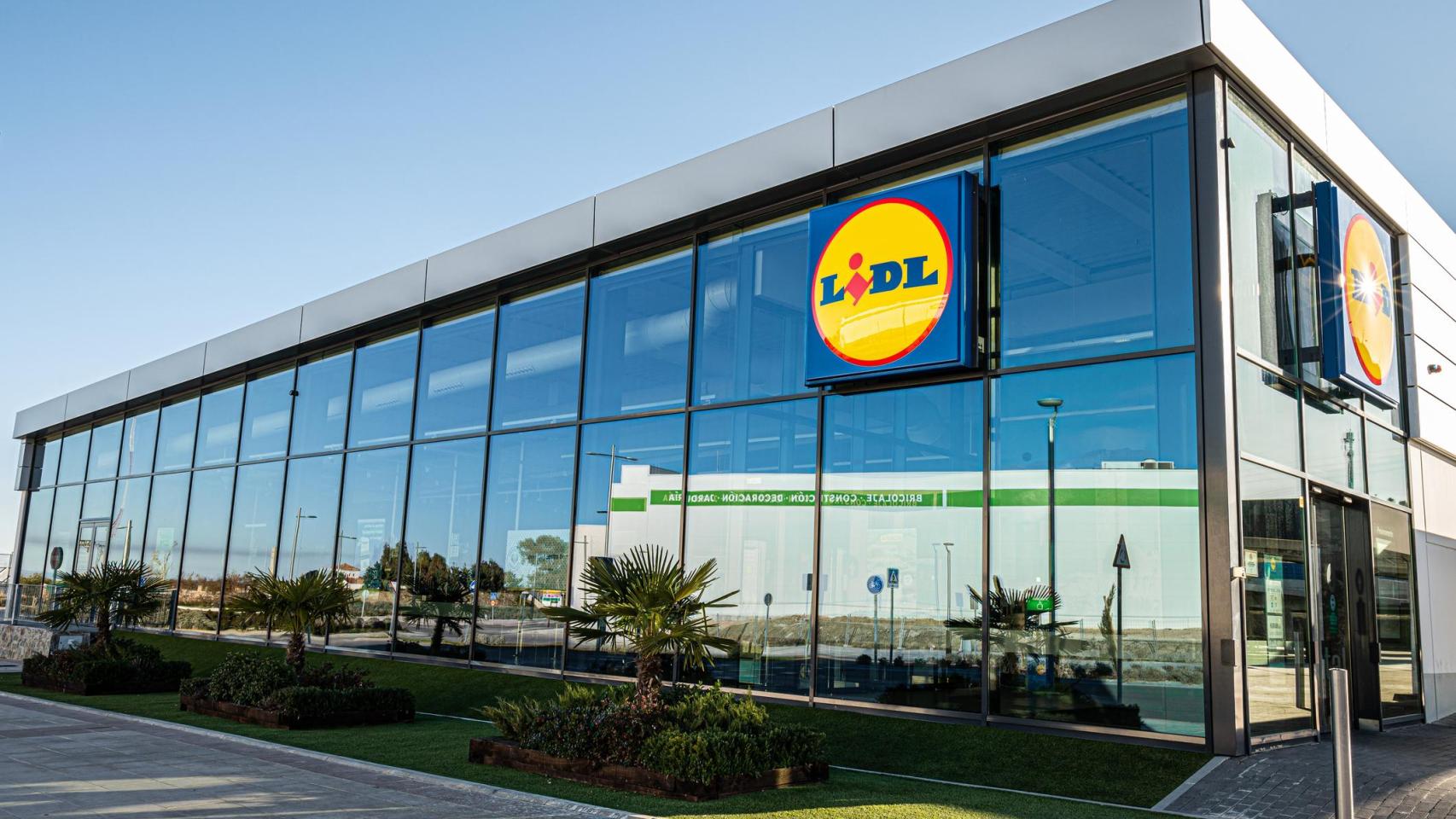 Fachada Lidl.