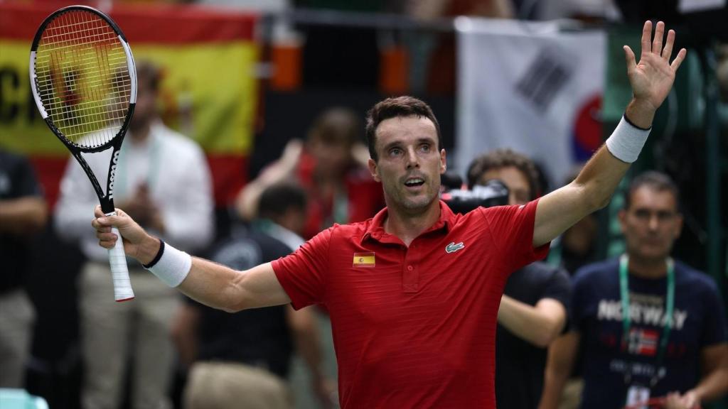 Roberto Bautista, representando a España en la Copa Davis