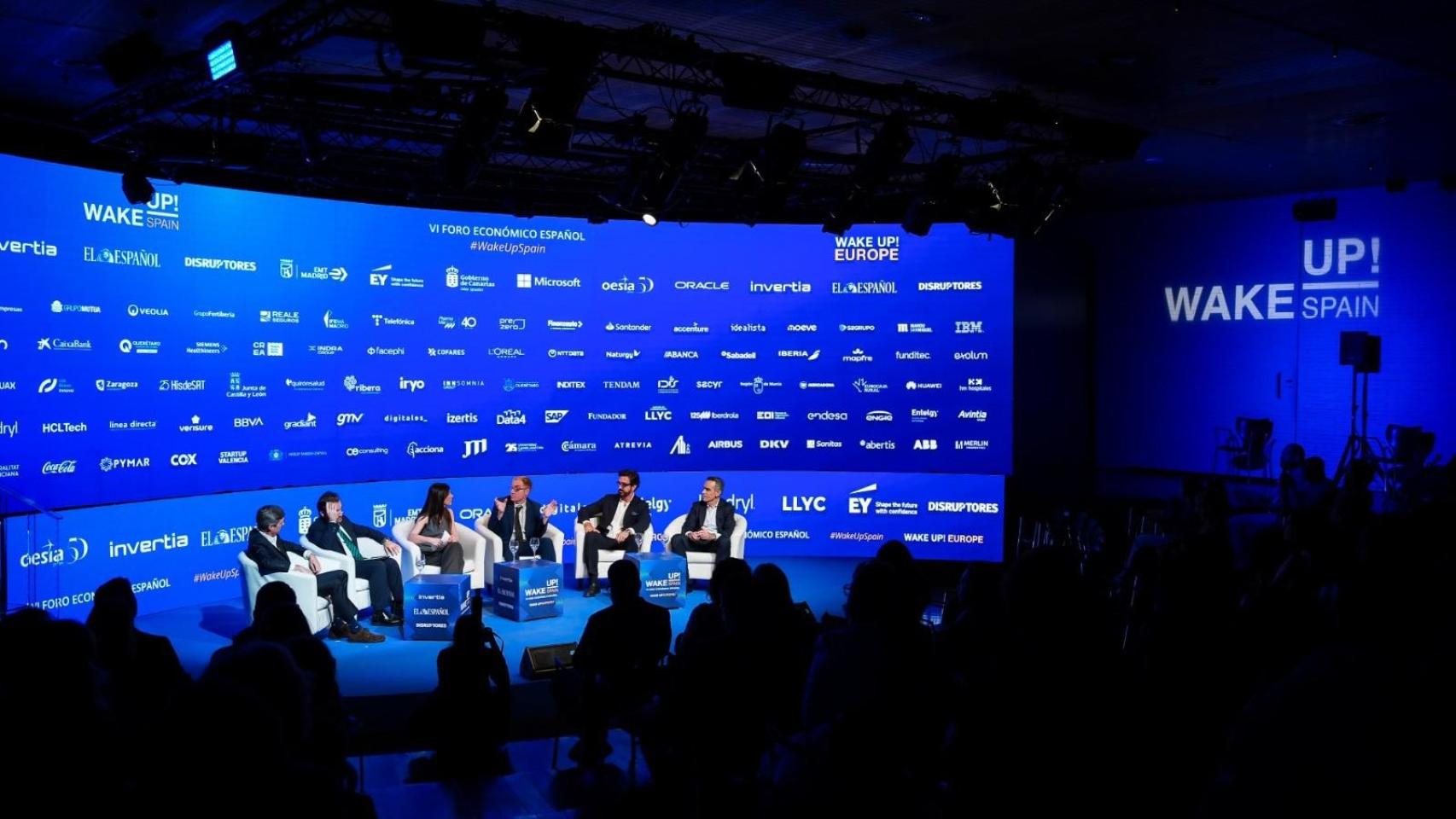 Debate en Wake Up Spain! 2026 sobre el valor real de la inteligencia artificial.