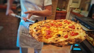 La pizzería de Gandía con la mejor pizza de la Comunitat y un cremaet que ganó un campeonato mundial