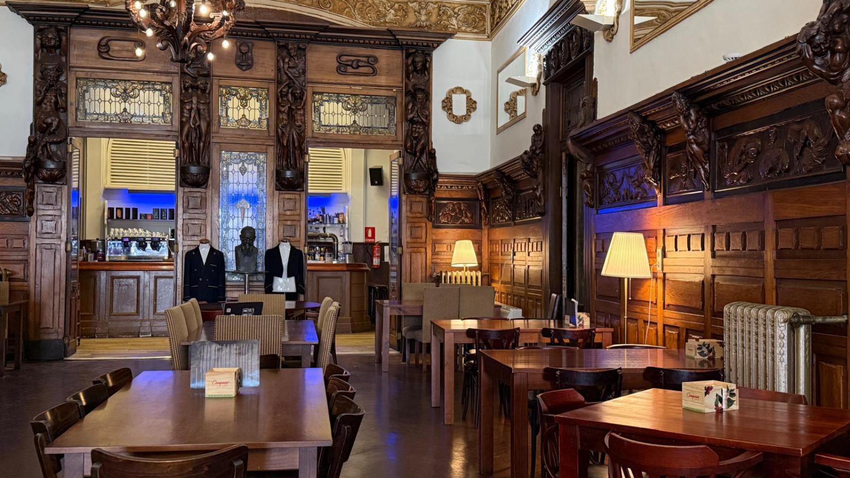 Más de un siglo del local público abierto más antiguo de Galicia: Parte del patrimonio de Santiago