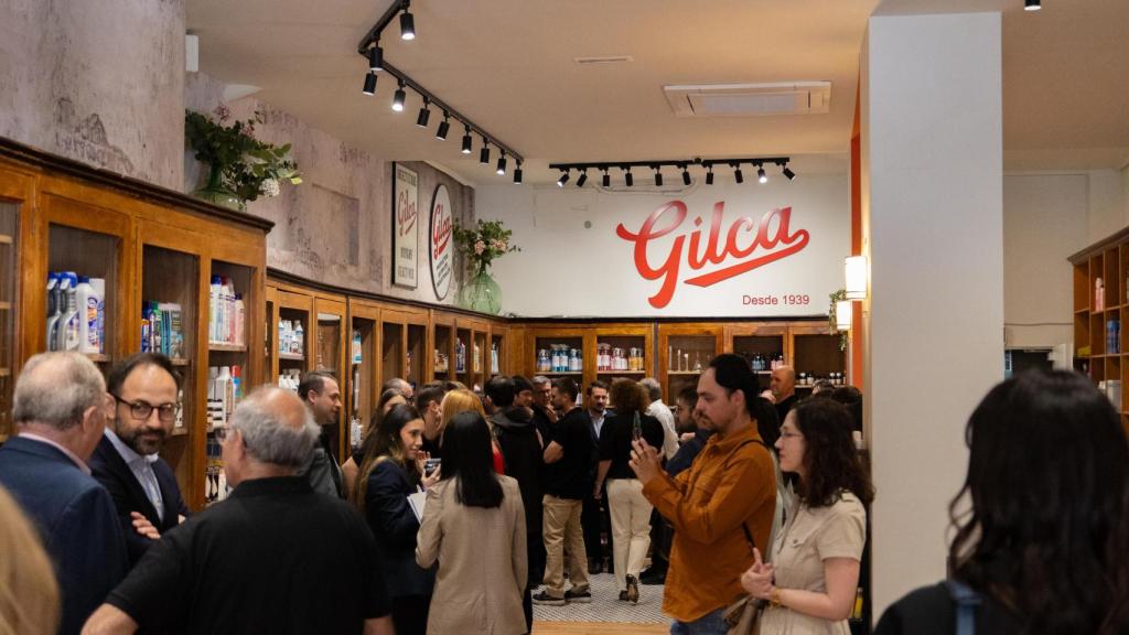Interior de la tienda Gilca.