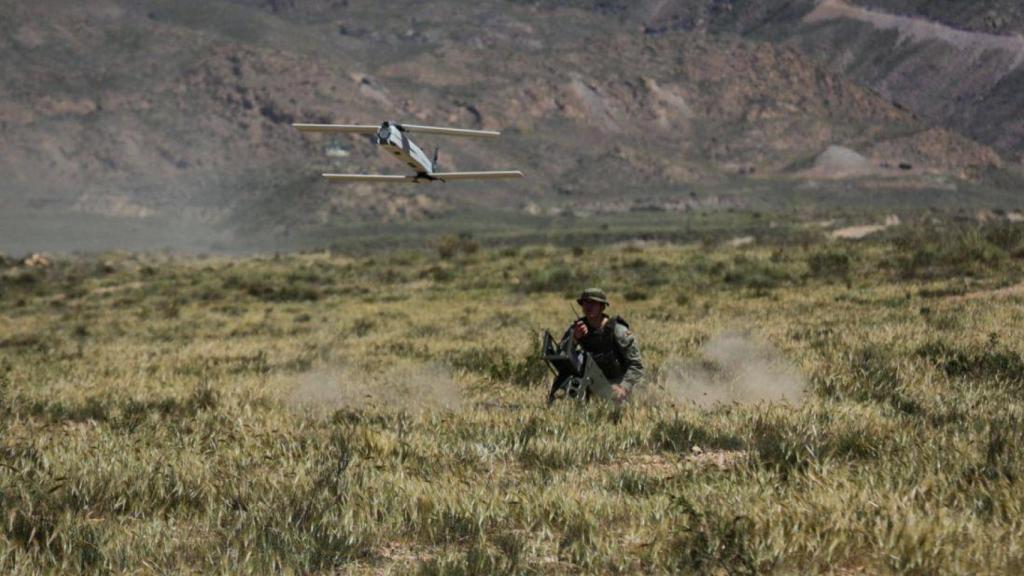 Lanzamiento de dron merodeador de Arquimea
