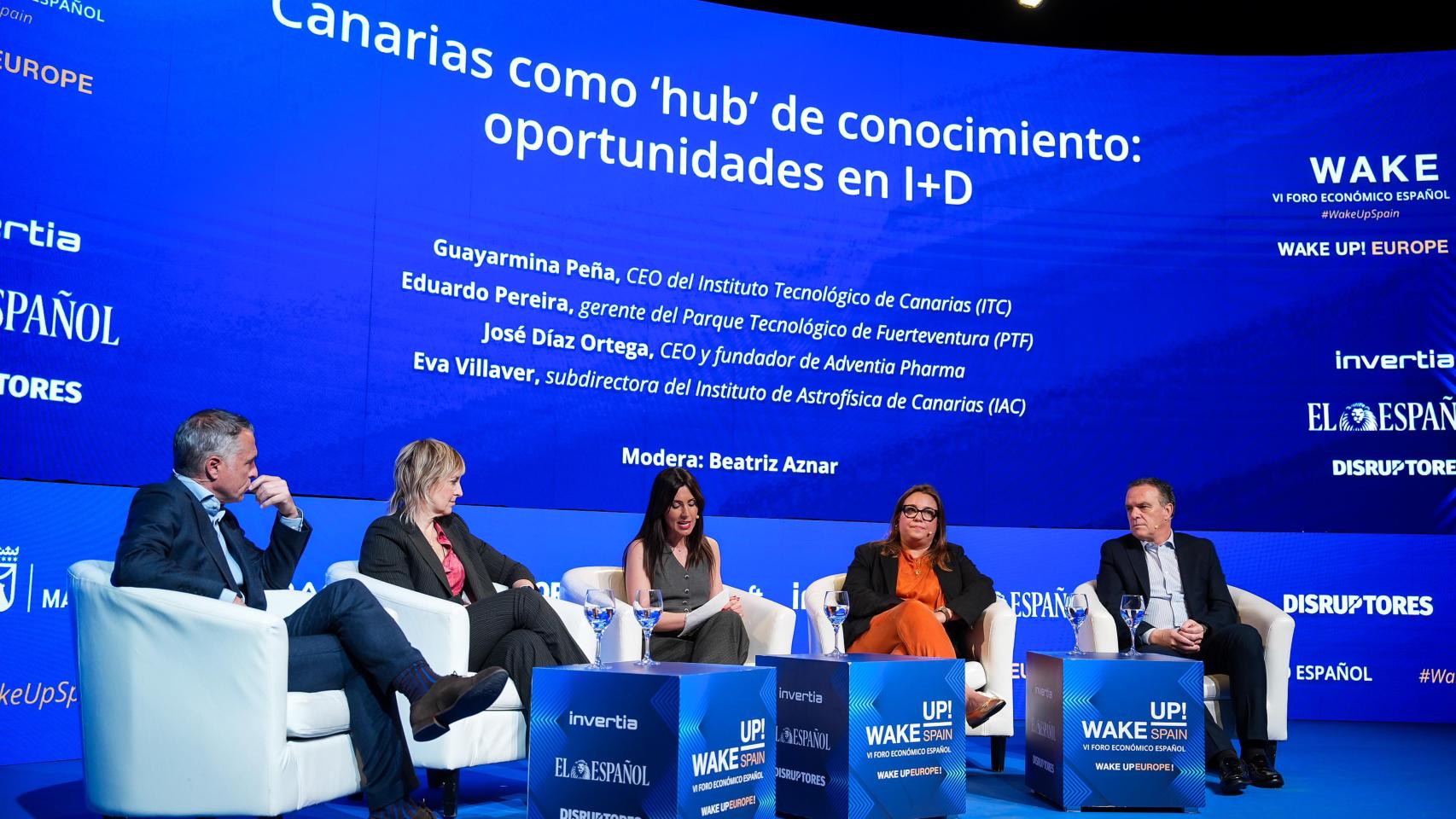Mesa redonda 'Canarias como hub de conocimiento: oportunidades en I+D' en Wake Up, Spain! 2026.