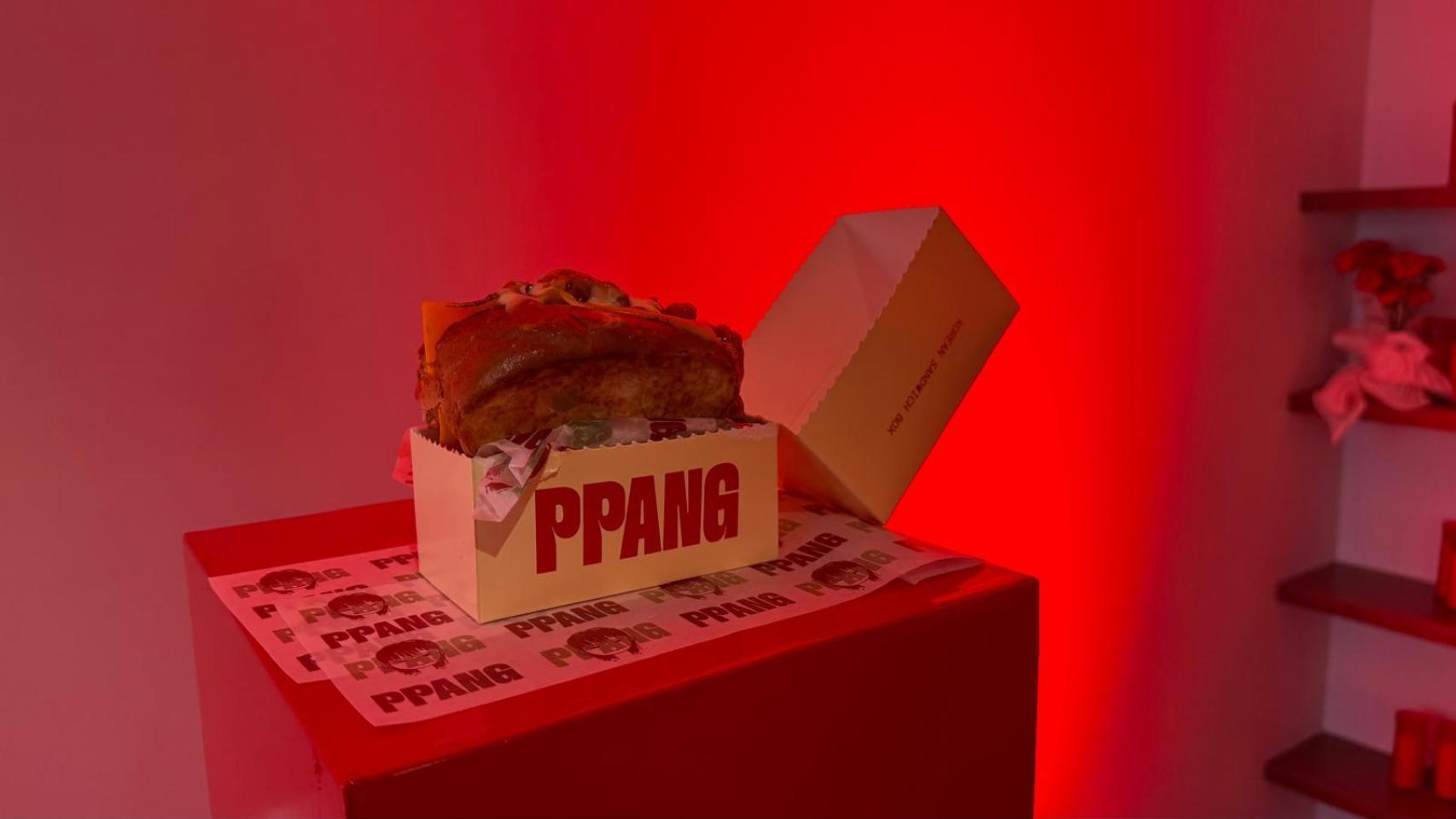 Uno de los sándwiches coreanos de PPANG, protagonista de la presentación clandestina