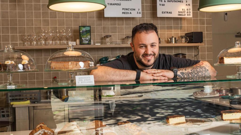 Jon García en su nuevo obrador de Poblenou.