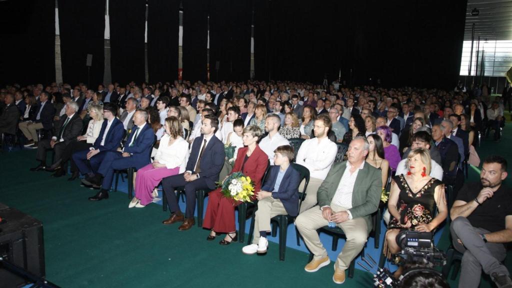 Imagen del público asistente a la gala de Acto de reconocimiento a los tres empleados de Caja Rural de Zamora.