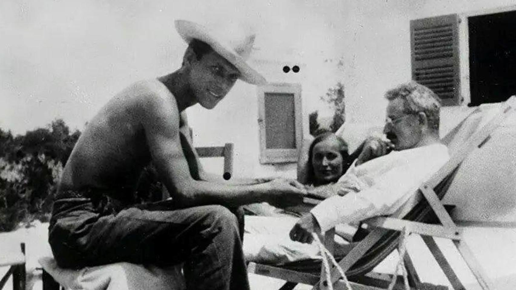 Walter Benjamin (derecha)  con Jean Seltz durante su  estancia en Ibiza en los años 30.