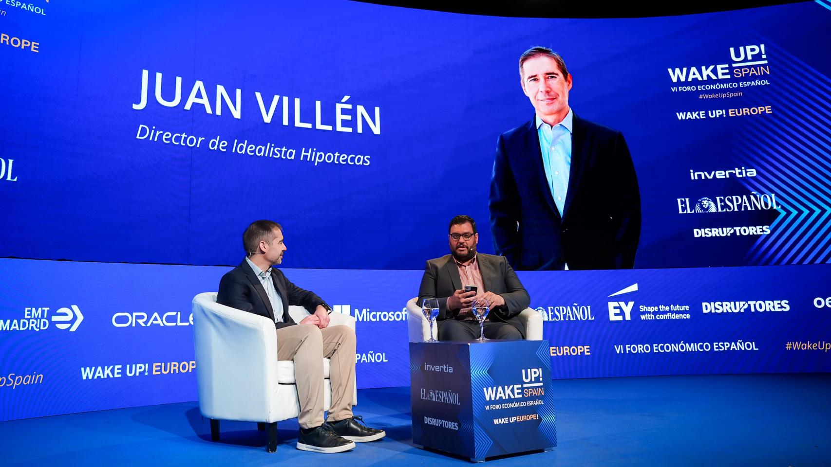 Juan Villén, director de Idealista Hipotecas, durante su conversación con Rubén Escudero, redactor de Finanzas de EL ESPAÑOL-Invertia; en la quinta jornada del Wake Up, Spain! Wake Up, Europe! 'Crecimiento, cohesión e incertidumbre'.