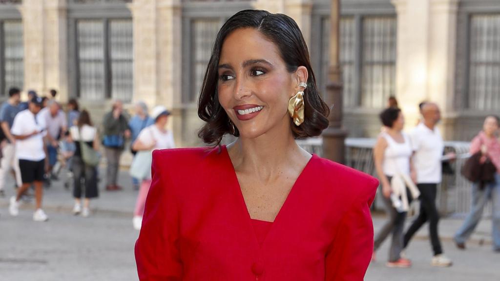 Rocío Osorno entrando a su desfile en Sevilla.