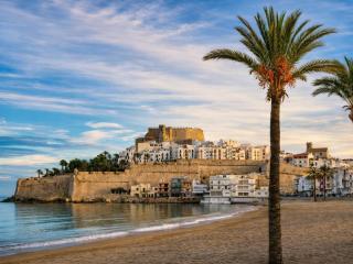 Peñíscola, conocida como la 'Ciudad en el Mar'.