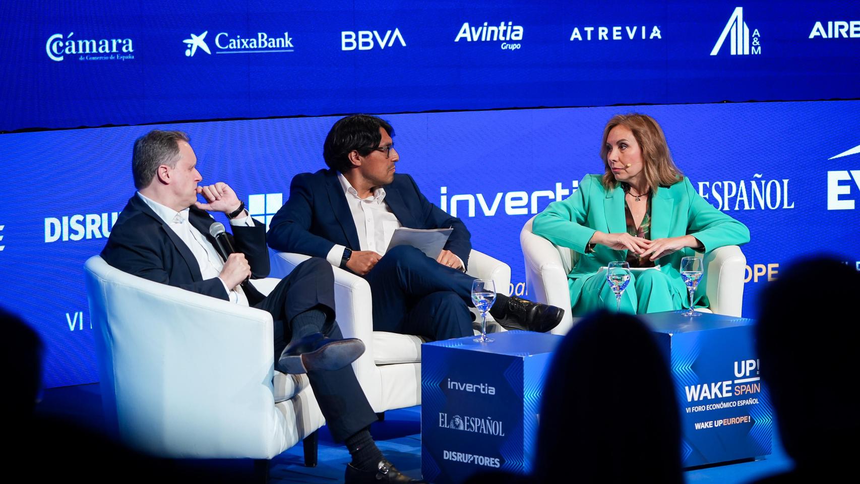 Daniel Lacalle y Mónica Melle.