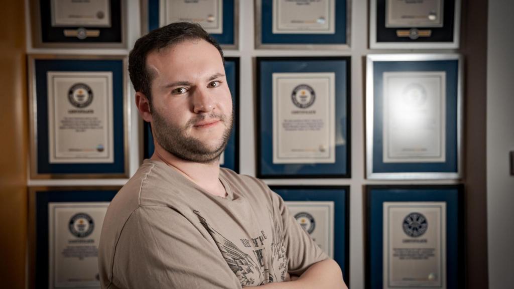 Álvaro Martín, ganador de 19 Récords Guinness