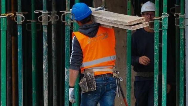 Trabajadores de la construcción durante su jornada laboral