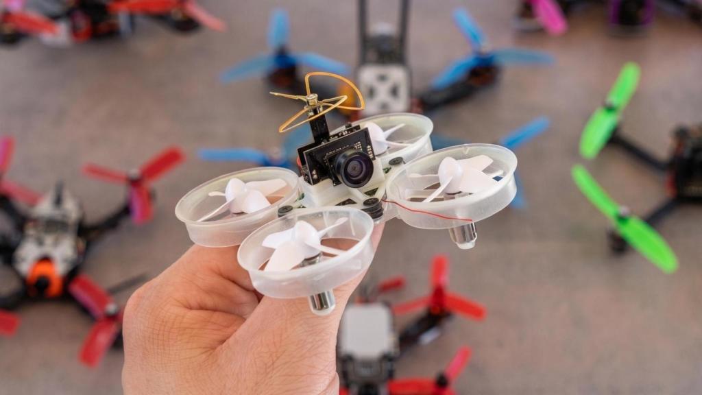 Dron ultraligero
