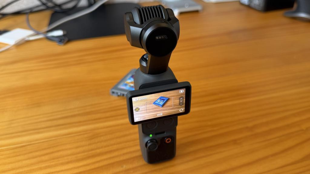 DJI Osmo Pocket 4
