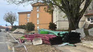 Obras paralizadas en la calle García Lorca.