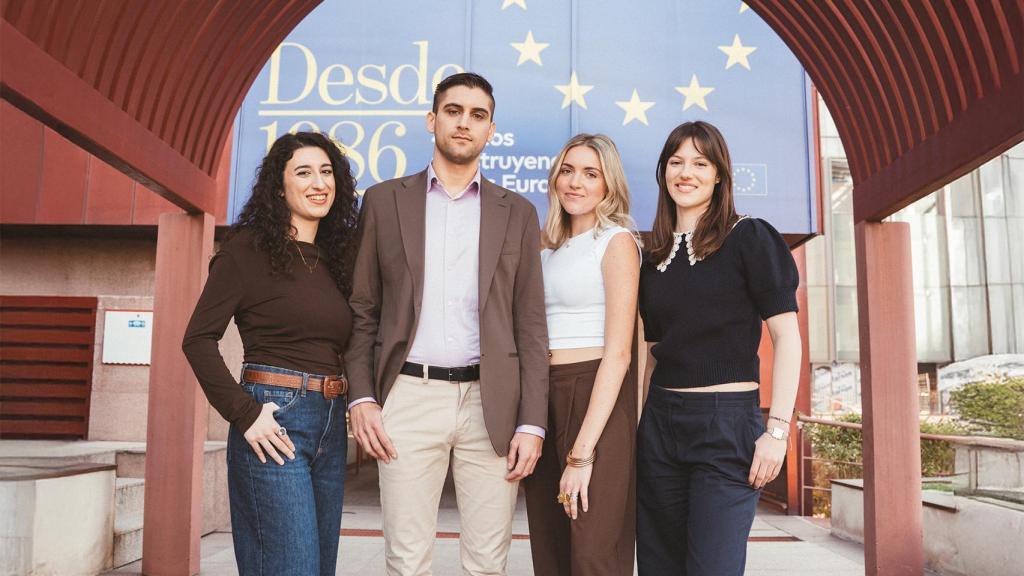 De “la mili nos choca” a la crisis de la vivienda: así ven hoy Europa cuatro jóvenes que crecieron en paz y sin fronteras