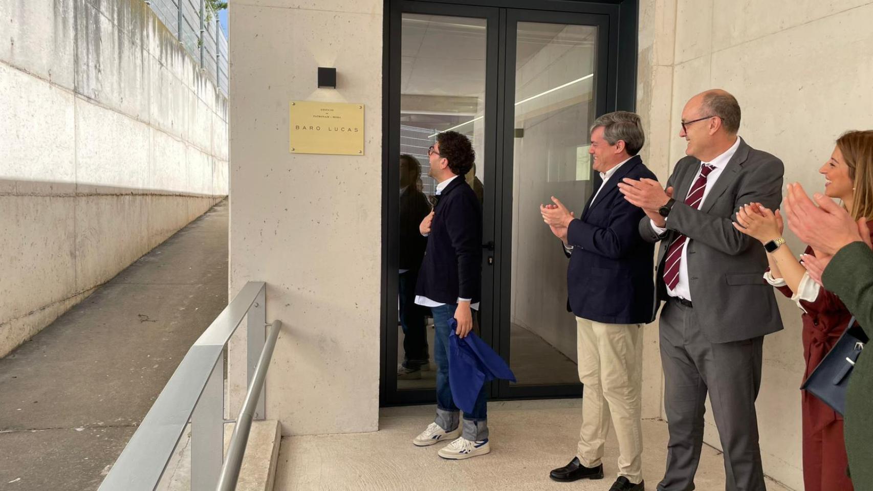 Imagen de la inauguración del nuevo edificio Baro Lucas.
