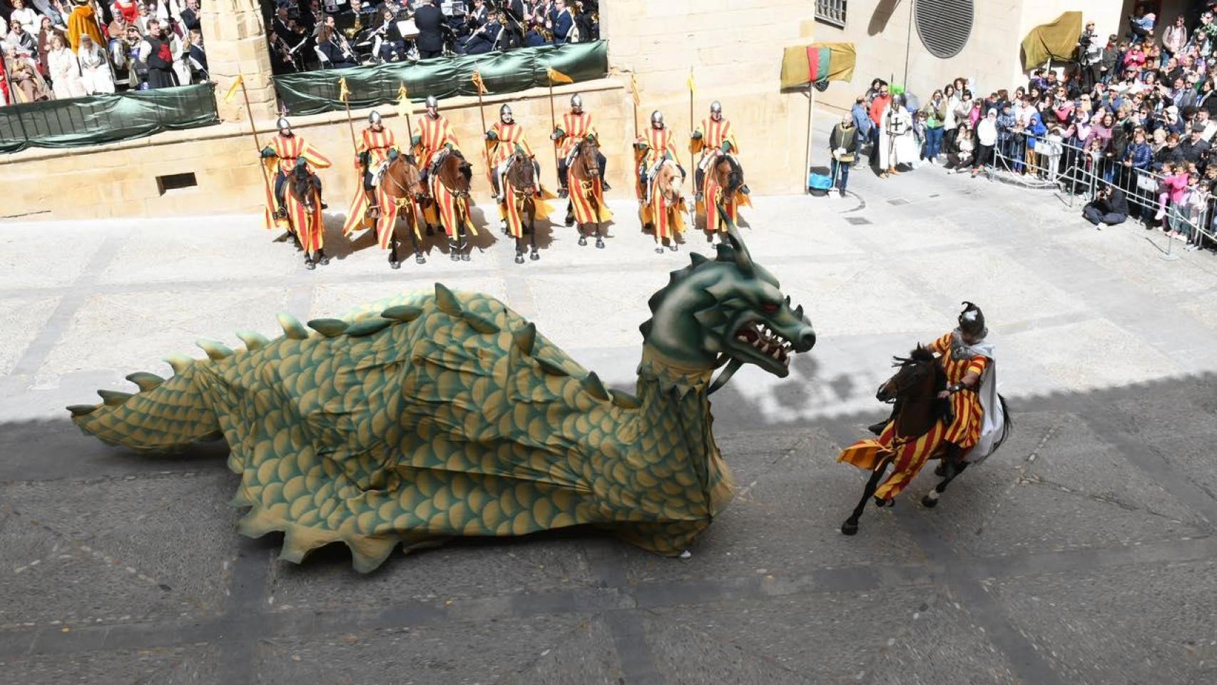 La fiesta del Vencimiento del Dragón en Alcañiz.