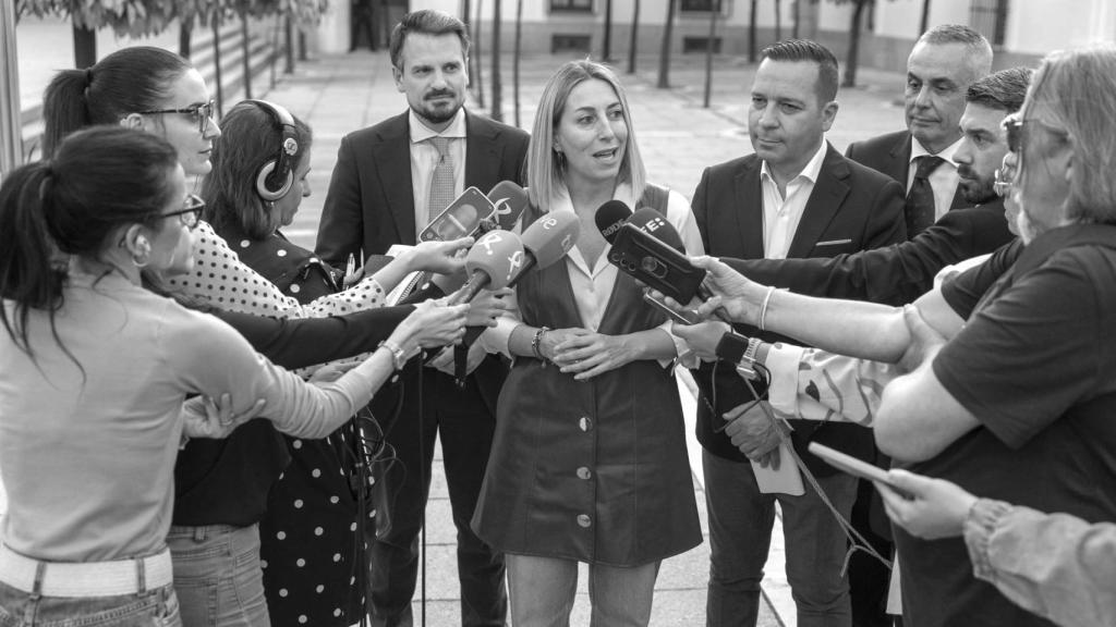 Vox mete al PP en la trampa de su inconsistencia: ¿acaso Extremadura es una 