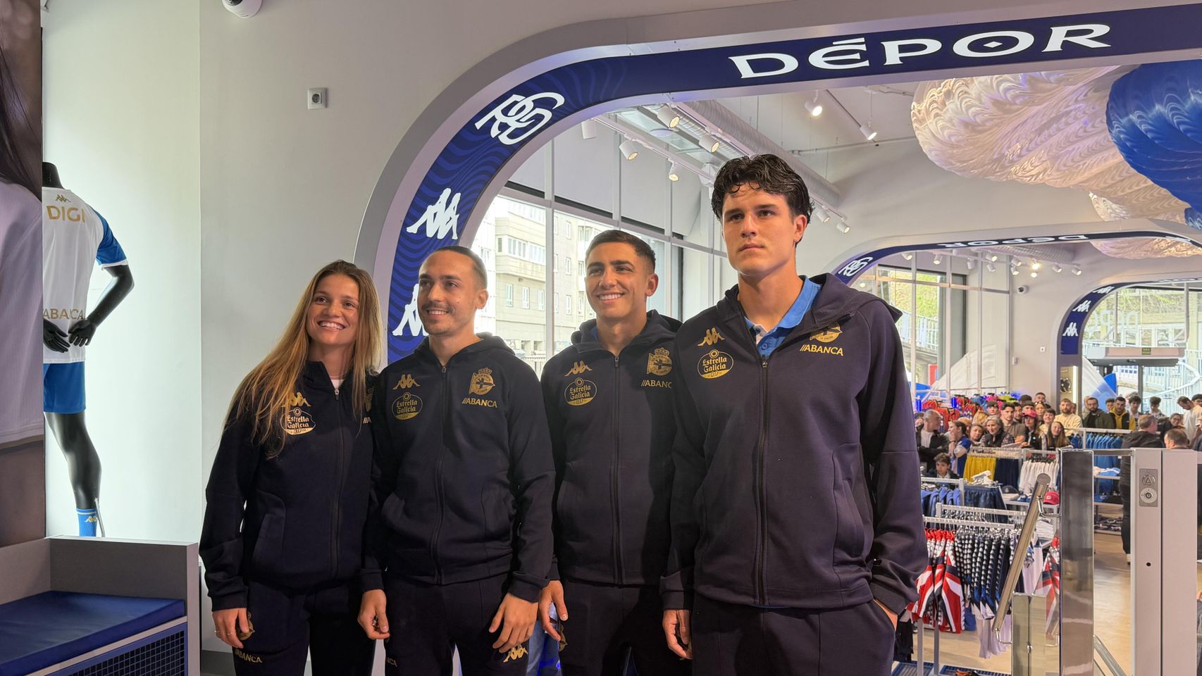 Así fue la reapertura de la DéporTienda