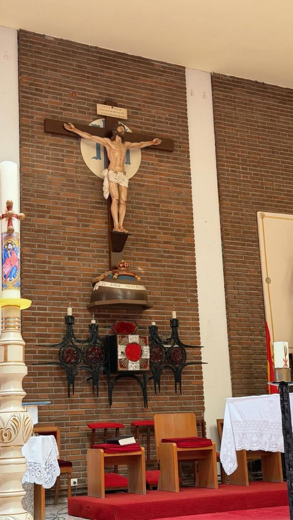 Cristina Pedroche y Dabiz Muñoz han celebrado el bautizo de su hijo Isai.