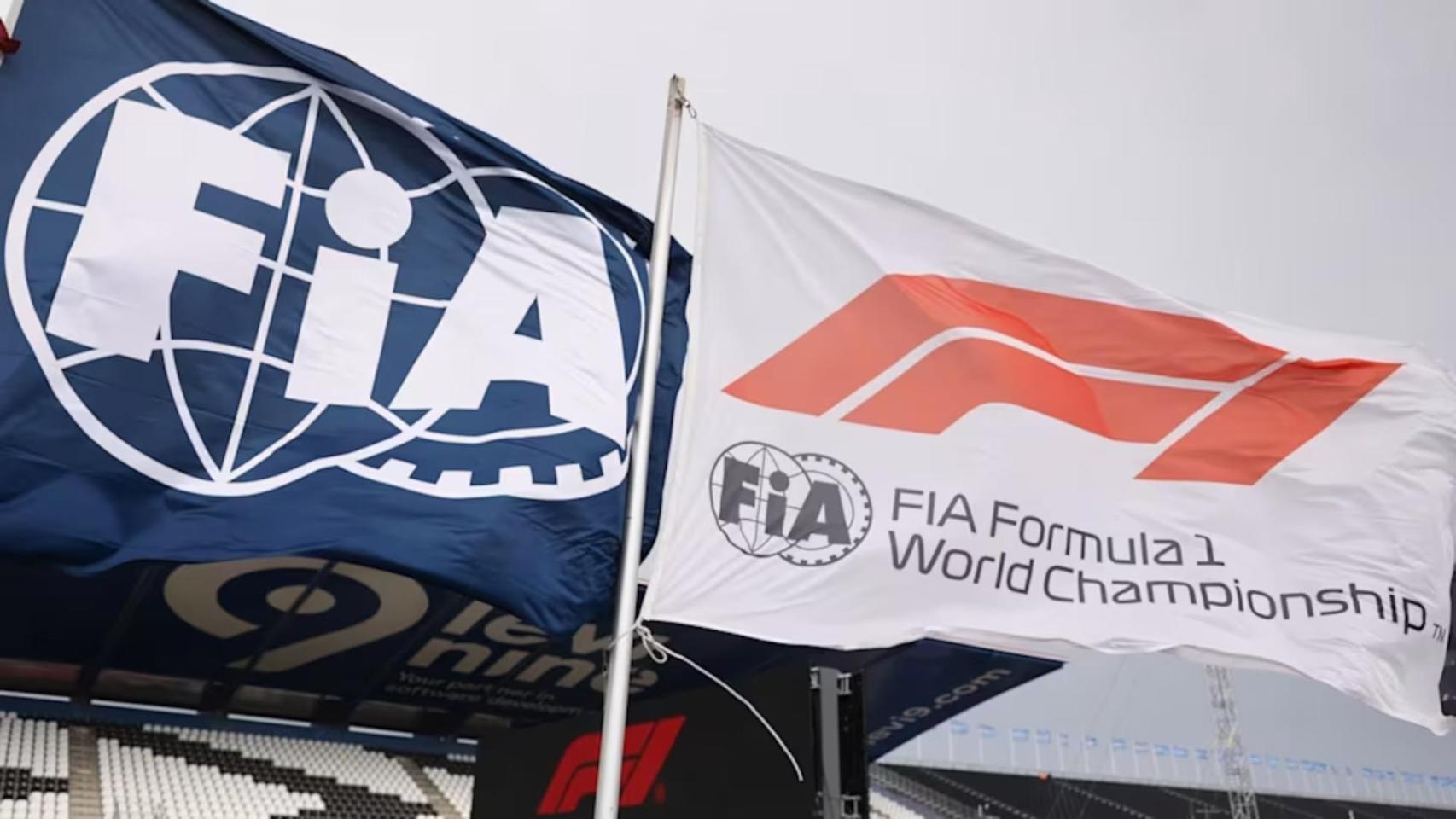 Logos de la FIA y la Fórmula 1.