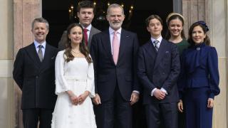 Felipe VI se ha trasladado a Copenhague para asistir a la confirmación de los mellizos Vincent y Josephine de Dinamarca.