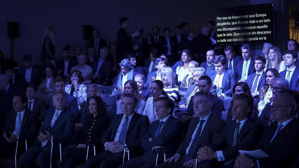 Pedro J. Ramírez, Cruz Sánchez de Lara y José Luis Martínez Almeida en la inauguración de Wake Up-Spain!.