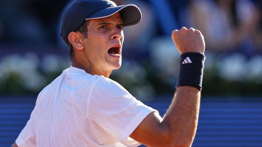 Rafa Jódar celebra la victoria ante Cameron Norrie en los cuartos de final del Godó.
