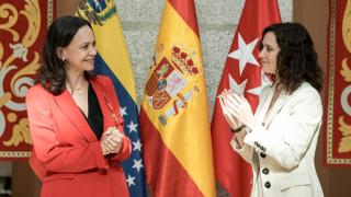 La líder de la oposición venezolana, María Corina Machado, junto a la presidenta de la Comunidad de Madrid, Isabel Díaz Ayuso.