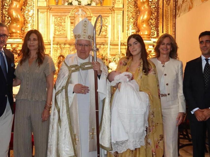 Alberto Herrera y Blanca Llandres, en el bautizo de su hijo Marcos.