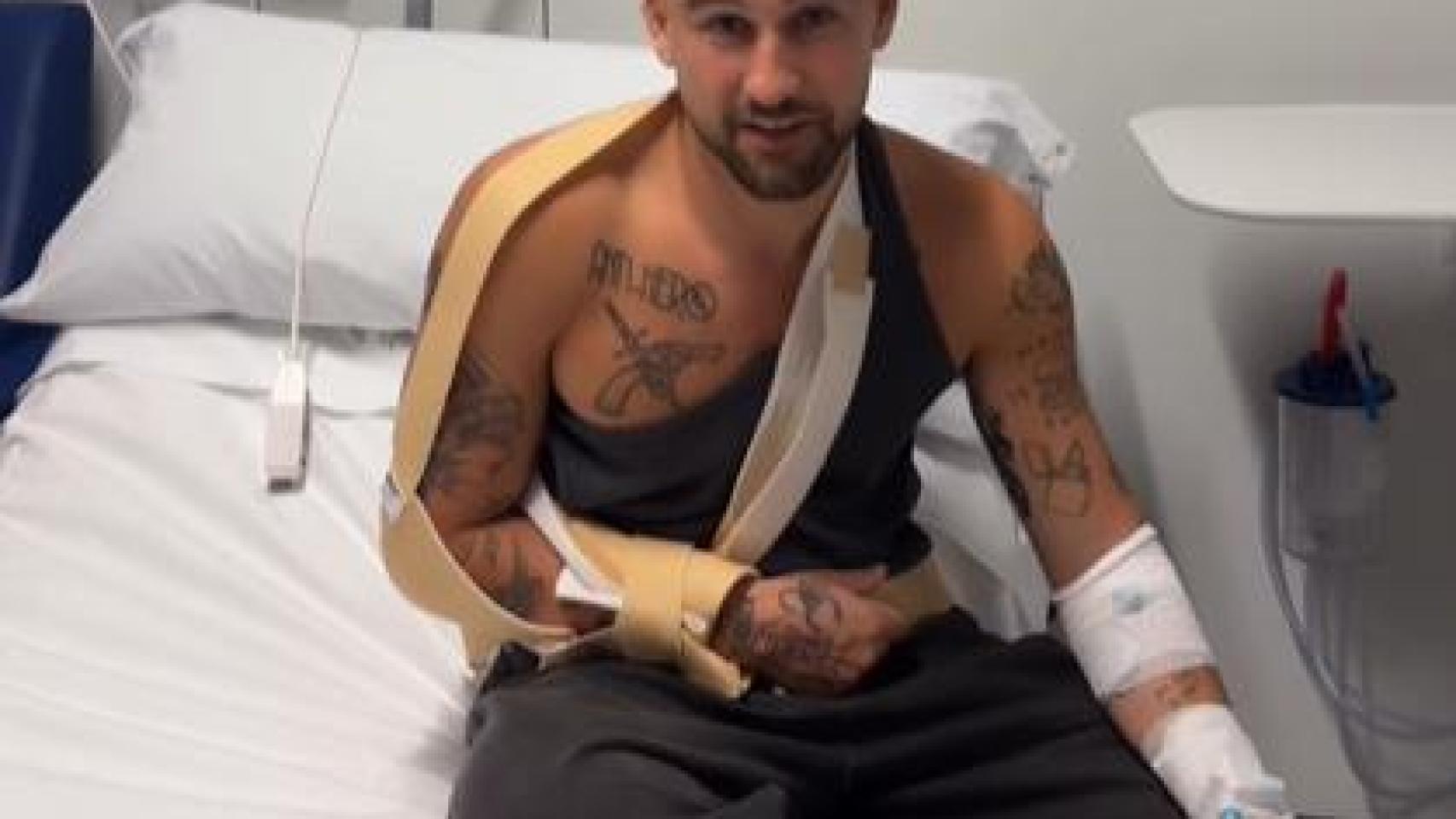 Dani Fernández, en el hospital.
