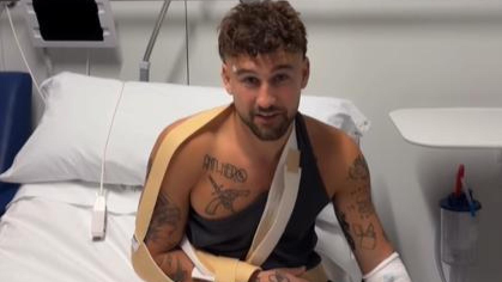 Dani Fernández, en el hospital. Foto: Instagram del artista.