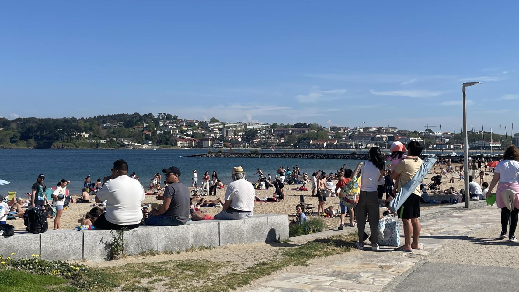 Imagen de la playa de Oza esta tarde.