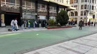 Colas en el Ayuntamiento de León