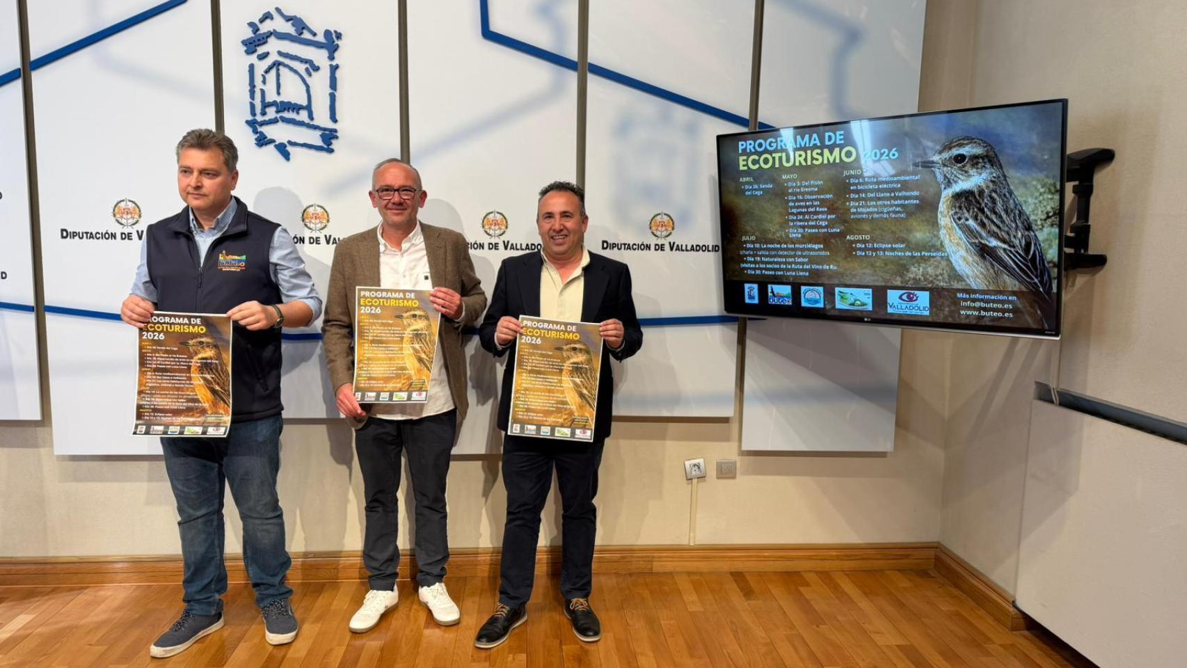 Juan Antonio Medina, Adolfo López y Alfonso Romo durante la presentación del programa de Ecoturismo 2026 en Mojados.