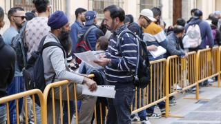 La cola este lunes en el ayuntamiento de Valencia