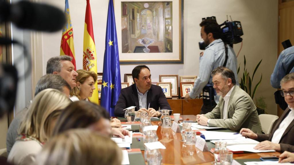 Juanfran Pérez Llorca y parte del Consell, durante un pleno del Gobierno valenciano. EFE / Pablo Miranzo