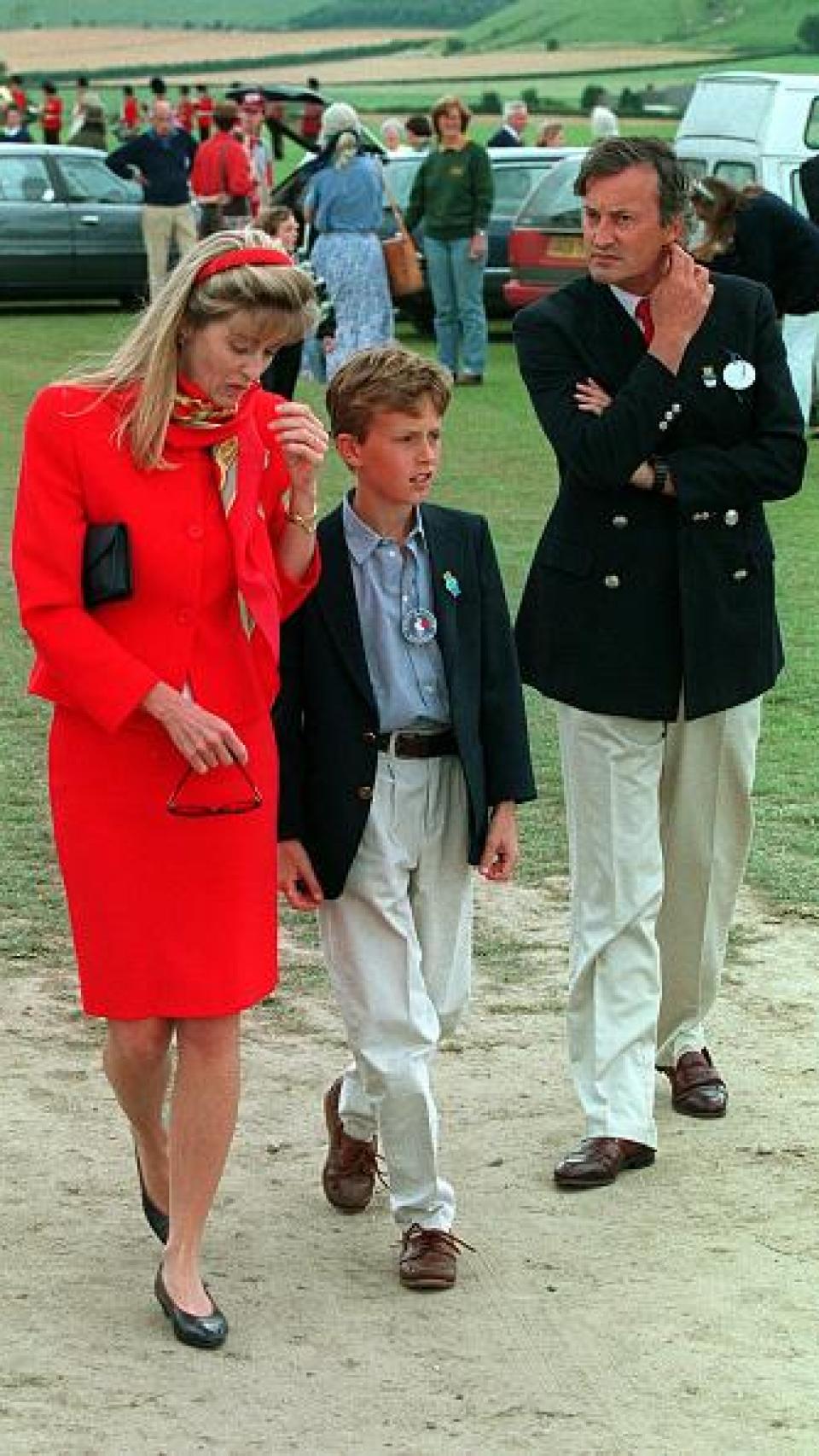 Lord y Lady Romsey con su hijo, Nicholas Knatchbull.