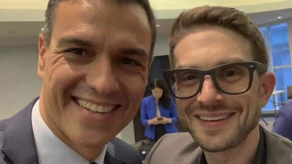 Alex Soros y Pedro Sánchez.