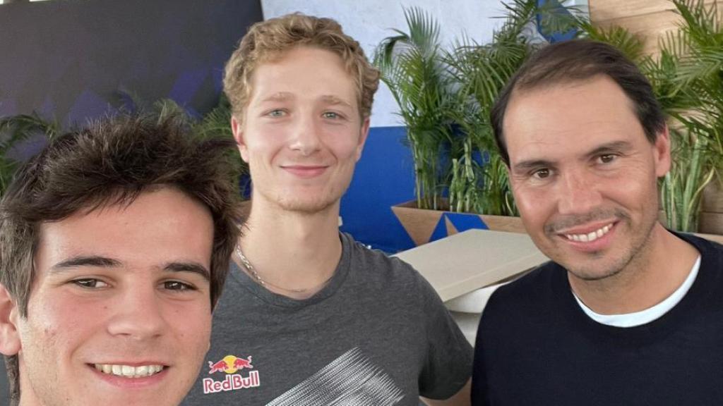 Rafa Jódar y Martín Landaluce, junto a Rafa Nadal.